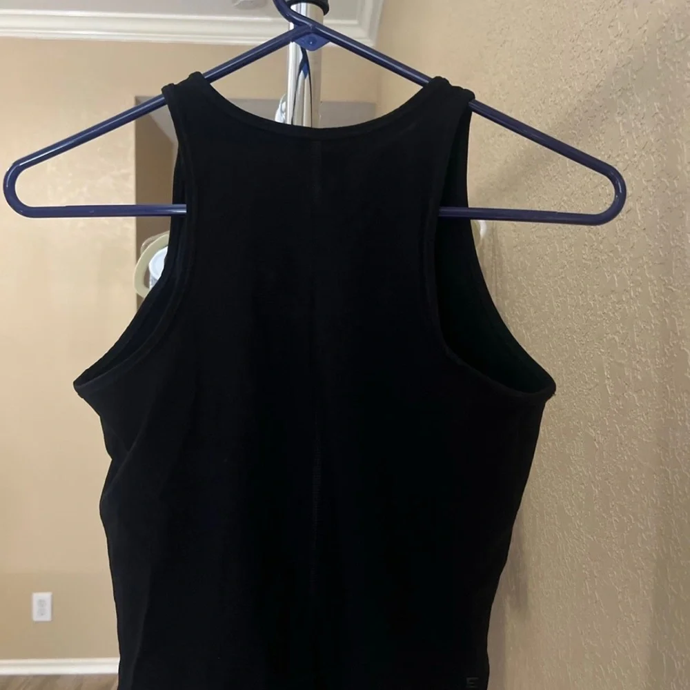 Everlane Black Tank Top Essential set of 2 - Picture 2 of 3